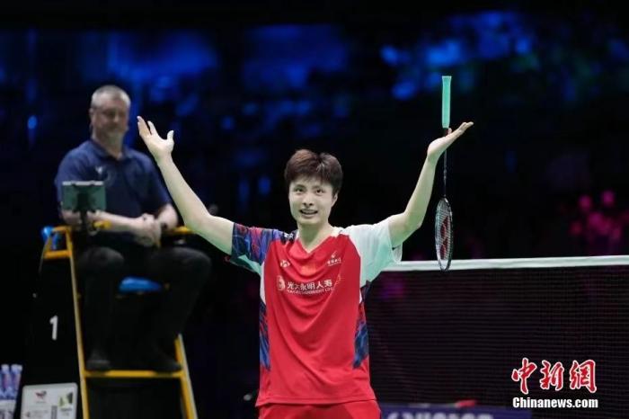 石宇奇登顶世界第一，国羽男单八年后夺回世界
