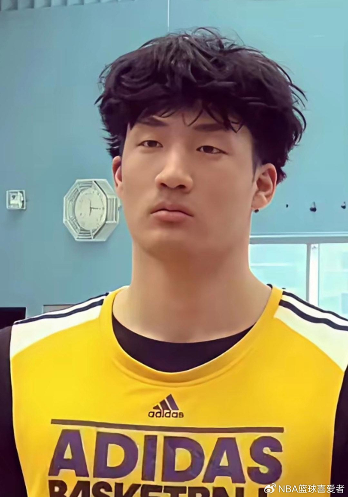 加拿大华裔球员朱博汉欲归化中国男篮