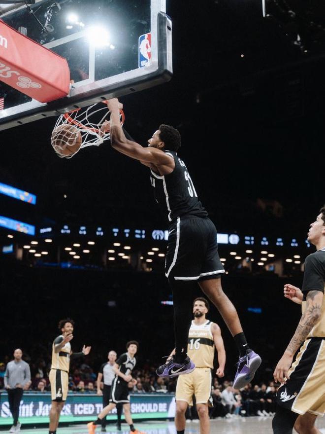 篮网横扫奇才送6连败 奇才客场惨败联盟垫底