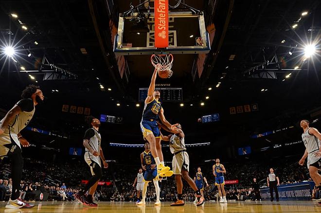 马刺大胜勇士尤尔特塞文创赛季新高