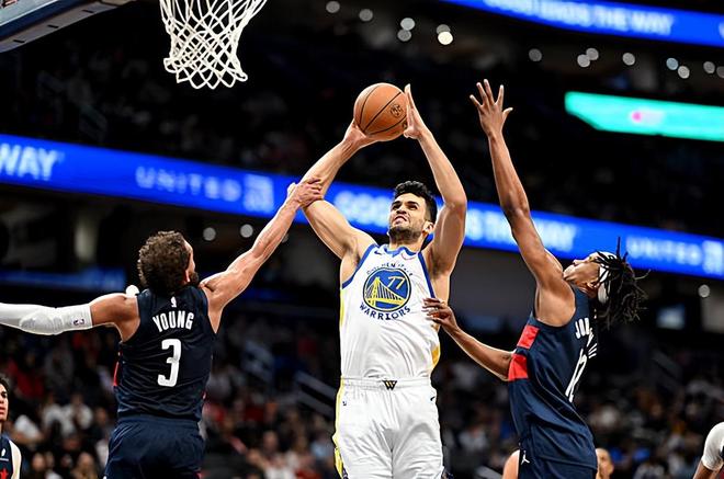 马刺大胜勇士尤尔特塞文创赛季新高